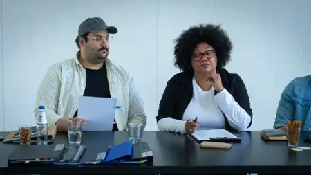 Proud - galeria zdjęć - filmweb