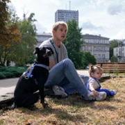 Proud - galeria zdjęć - filmweb