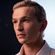 Proud - galeria zdjęć - filmweb