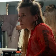 Proud - galeria zdjęć - filmweb