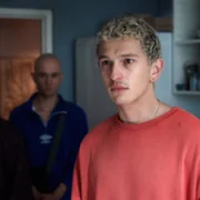 Proud - galeria zdjęć - filmweb