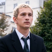 Proud - galeria zdjęć - filmweb
