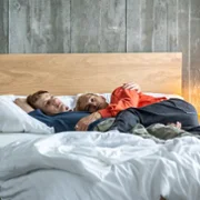 Proud - galeria zdjęć - filmweb