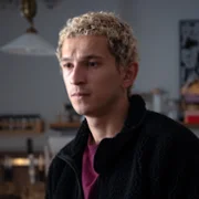 Proud - galeria zdjęć - filmweb