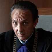 Proud - galeria zdjęć - filmweb