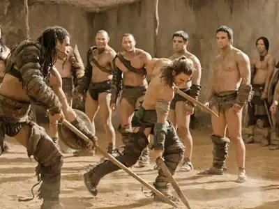 Spartakus: Bogowie areny - galeria zdjęć - filmweb