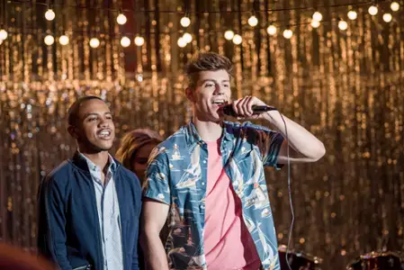 All Night - galeria zdjęć - filmweb