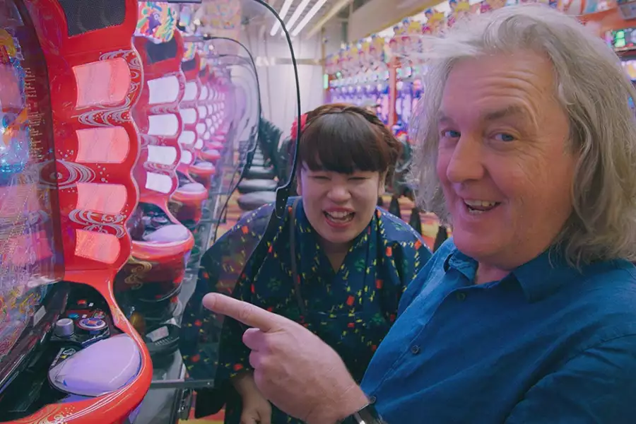 James May: Nasz człowiek w... - galeria zdjęć - filmweb