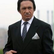 Gene Simmons w Brygada ratunkowa