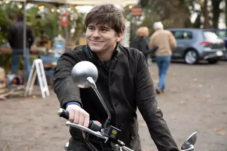 A Million Little Things - galeria zdjęć - filmweb