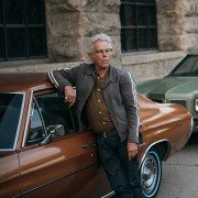 Gentleman z rewolwerem - galeria zdjęć - filmweb