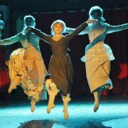 Bunheads - galeria zdjęć - filmweb
