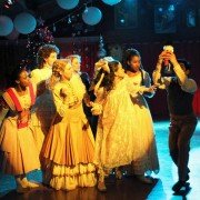 Bunheads - galeria zdjęć - filmweb