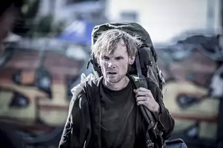 Colony - galeria zdjęć - filmweb