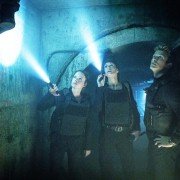 Colony - galeria zdjęć - filmweb
