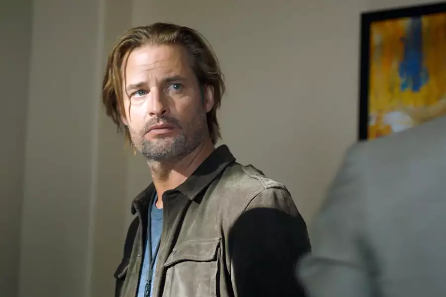 Colony - galeria zdjęć - filmweb
