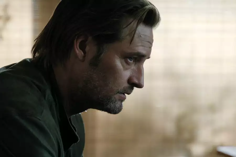 Colony - galeria zdjęć - filmweb