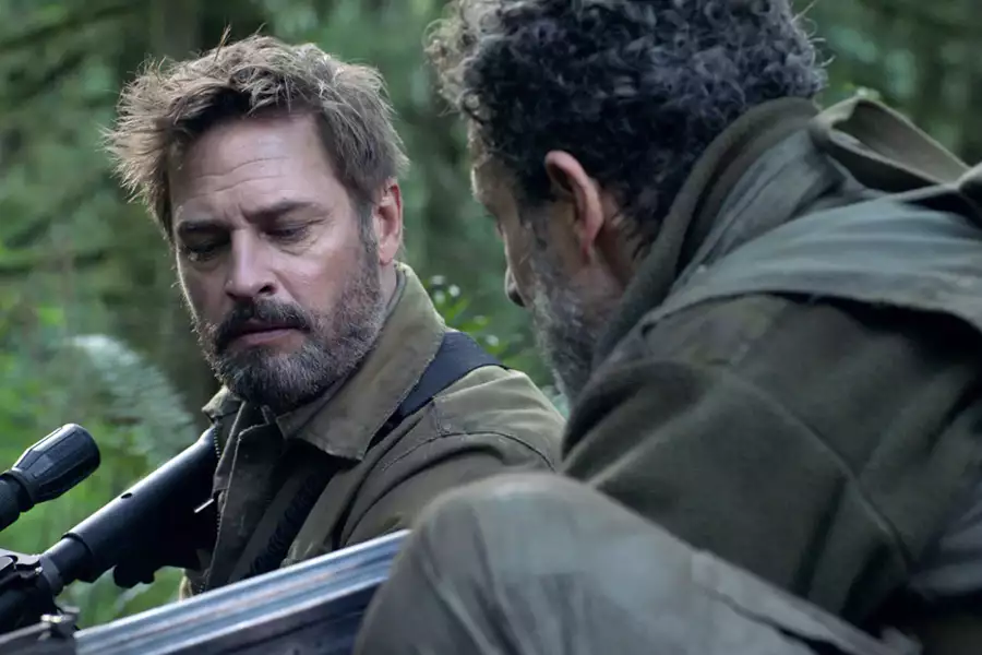 Colony - galeria zdjęć - filmweb