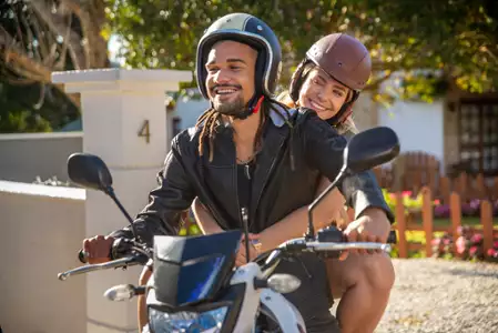 Głośni sąsiedzi - galeria zdjęć - filmweb