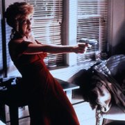 Shattered - galeria zdjęć - filmweb