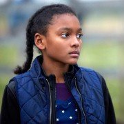 Between - galeria zdjęć - filmweb