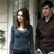 Between - galeria zdjęć - filmweb