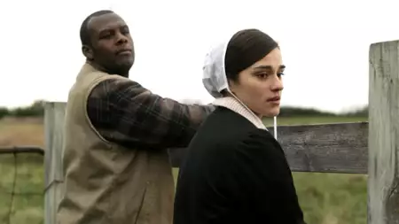 Between - galeria zdjęć - filmweb