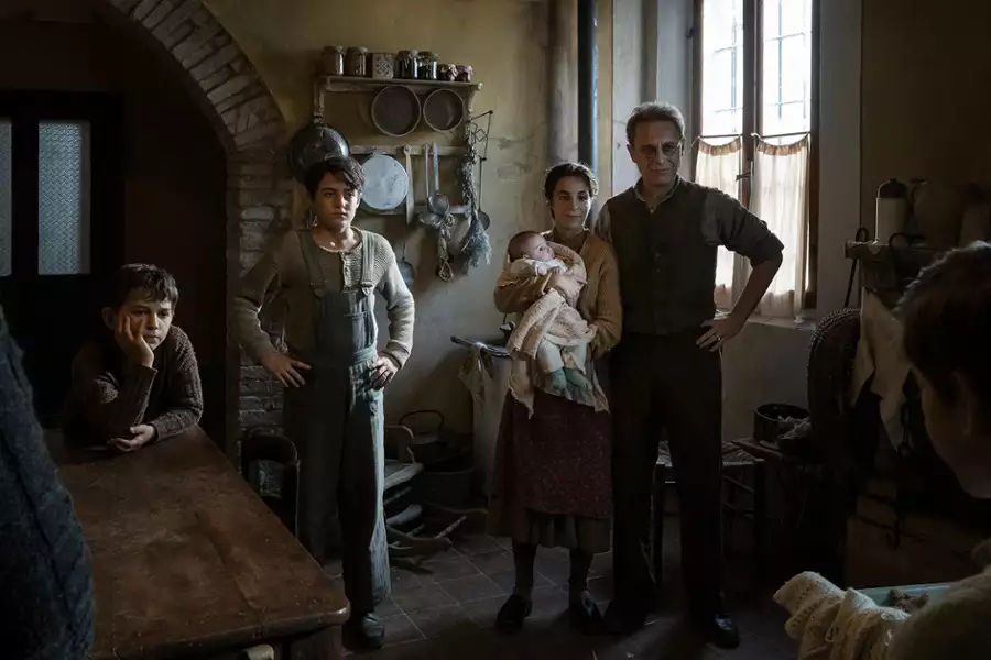 Czekam, aż stanie się coś pięknego - galeria zdjęć - filmweb