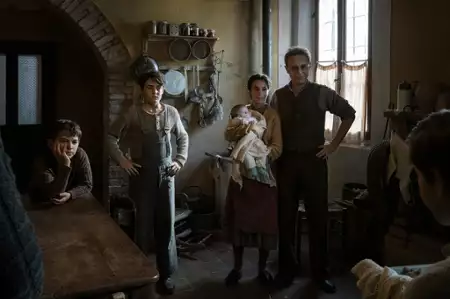 Czekam, aż stanie się coś pięknego - galeria zdjęć - filmweb
