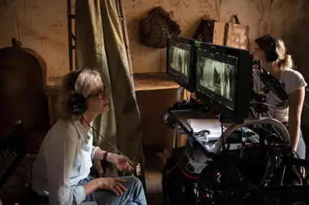 Czekam, aż stanie się coś pięknego - galeria zdjęć - filmweb
