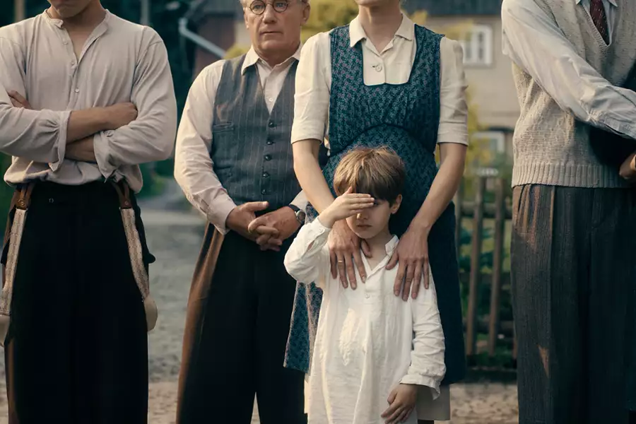 Obrazy bez autora - galeria zdjęć - filmweb
