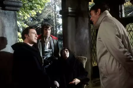 Omen - galeria zdjęć - filmweb