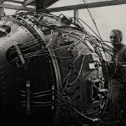 Punkty zwrotne: Bomba i zimna wojna - galeria zdjęć - filmweb