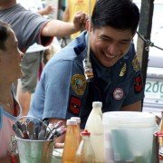 Maximo Oliveros rozkwita - galeria zdjęć - filmweb