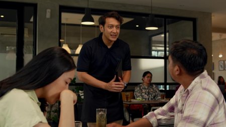 Sezon 1 Odcinek 5 NAMANYA JUGA CINTA