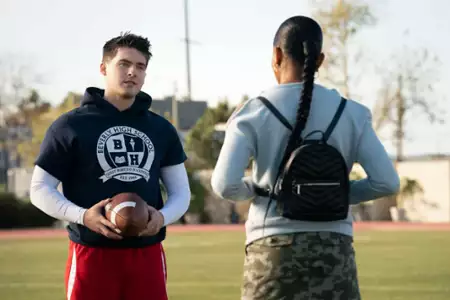 All American - galeria zdjęć - filmweb