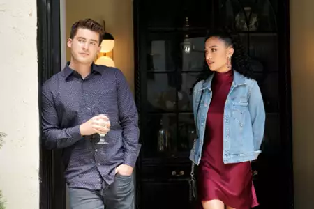 All American - galeria zdjęć - filmweb