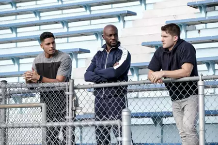 All American - galeria zdjęć - filmweb