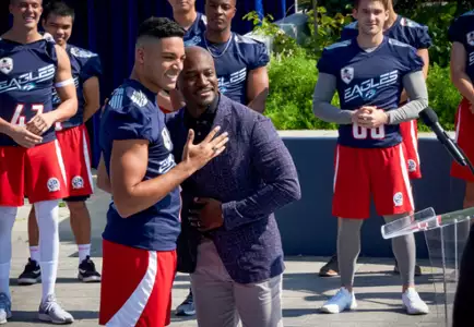 All American - galeria zdjęć - filmweb