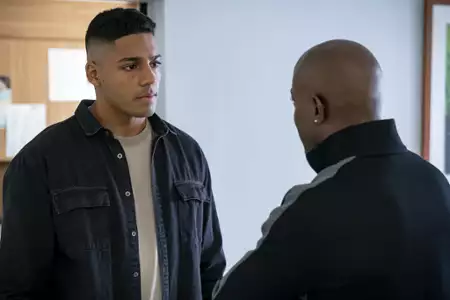 All American - galeria zdjęć - filmweb
