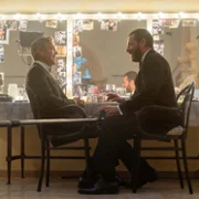 Jay Kelly - galeria zdjęć - filmweb