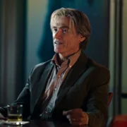 Jay Kelly - galeria zdjęć - filmweb