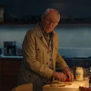 Jay Kelly - galeria zdjęć - filmweb