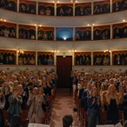 Jay Kelly - galeria zdjęć - filmweb