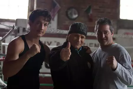Opłacone krwią - galeria zdjęć - filmweb