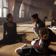 Tiny Pretty Things - galeria zdjęć - filmweb