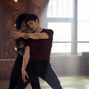 Tiny Pretty Things - galeria zdjęć - filmweb