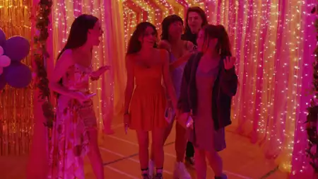 Ginny & Georgia - galeria zdjęć - filmweb