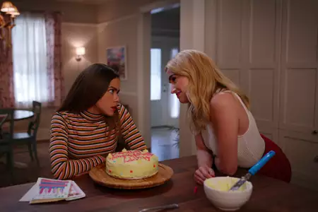 Ginny & Georgia - galeria zdjęć - filmweb