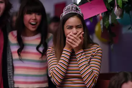 Ginny & Georgia - galeria zdjęć - filmweb